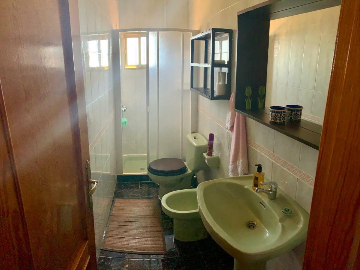 Naomi'S House Guest House Fasnia Luaran gambar
